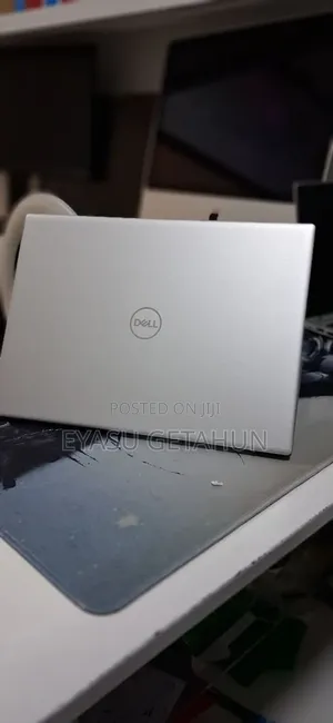 New Laptop Dell Inspiron 15 16GB AMD Ryzen 7 SSD 1T