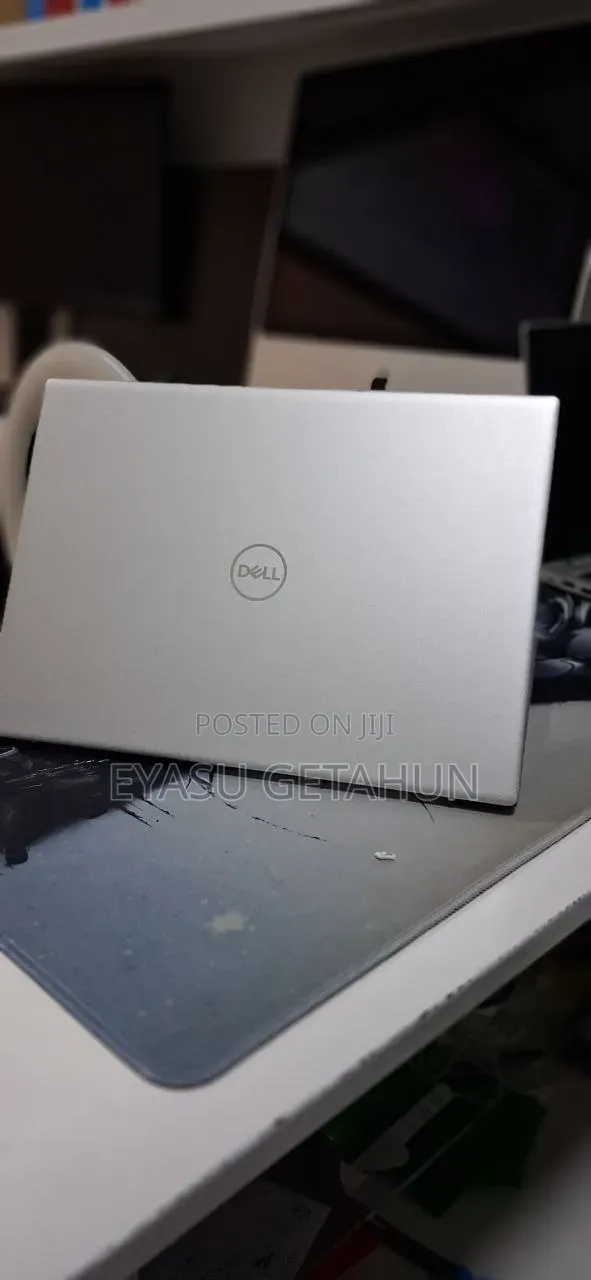 New Laptop Dell Inspiron 15 16GB AMD Ryzen 7 SSD 1T