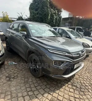 Toyota Urban Cruiser 2023 Gray