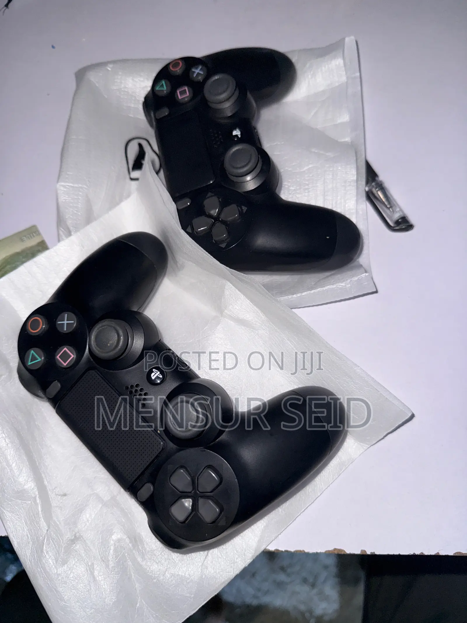 PS4 Controllers Available