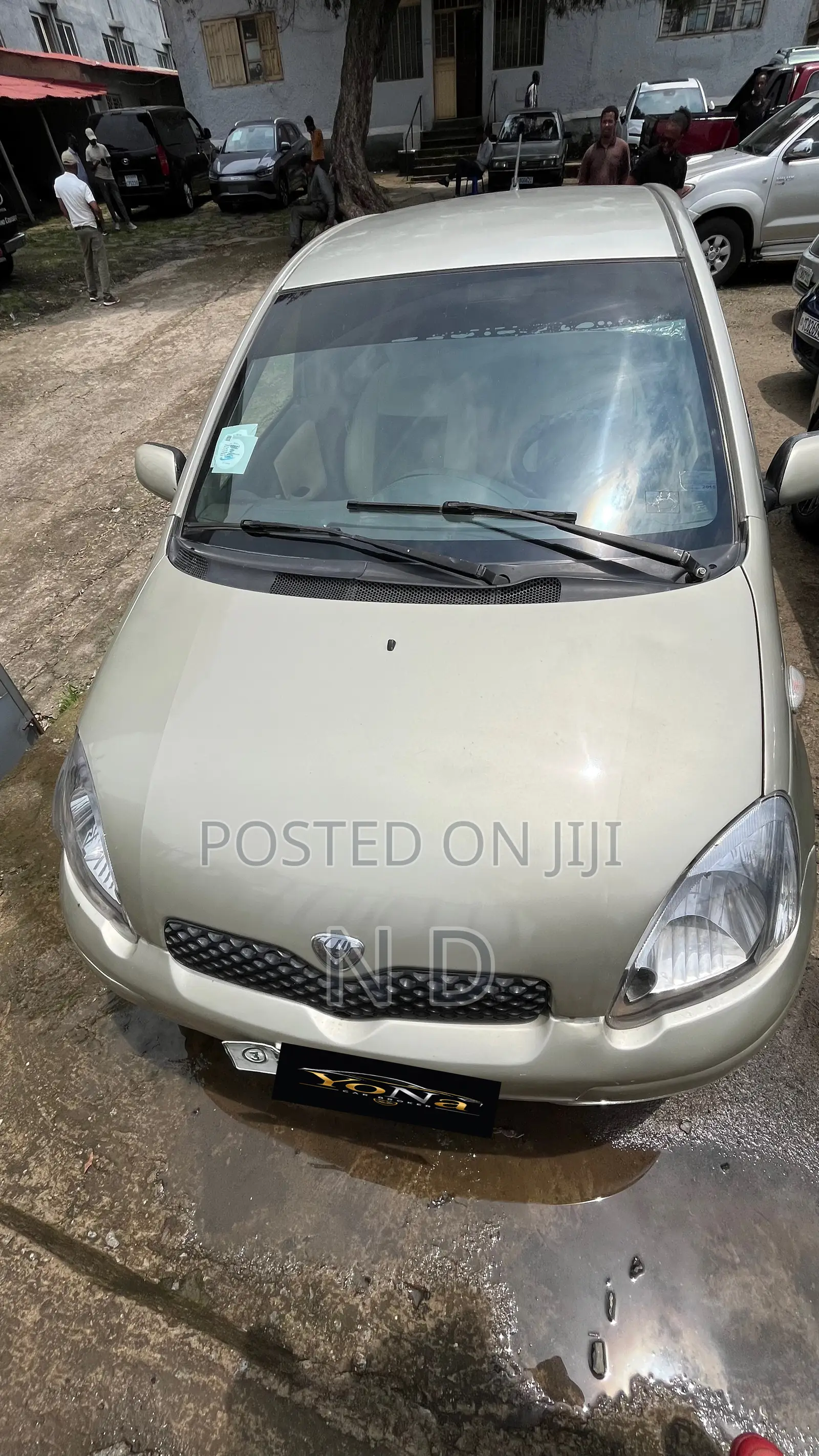 Toyota Vitz 2004 Beige