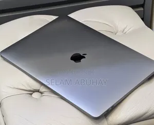 New Laptop Apple MacBook Pro 2019 16GB Intel Core i7 SSD 512GB