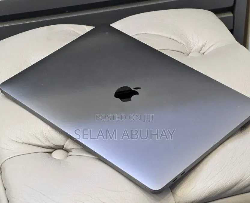 New Laptop Apple MacBook Pro 2019 16GB Intel Core i7 SSD 512GB