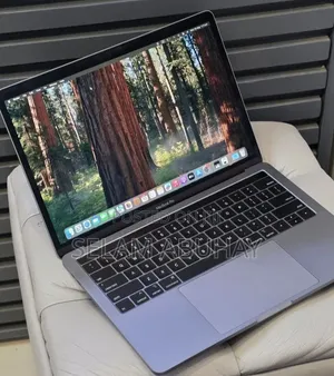 New Laptop Apple MacBook Pro 2019 16GB Intel Core i7 SSD 512GB