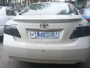 Toyota Corolla 2010 White