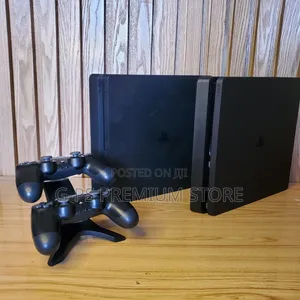 PS4 Slim – Double Controller Deal