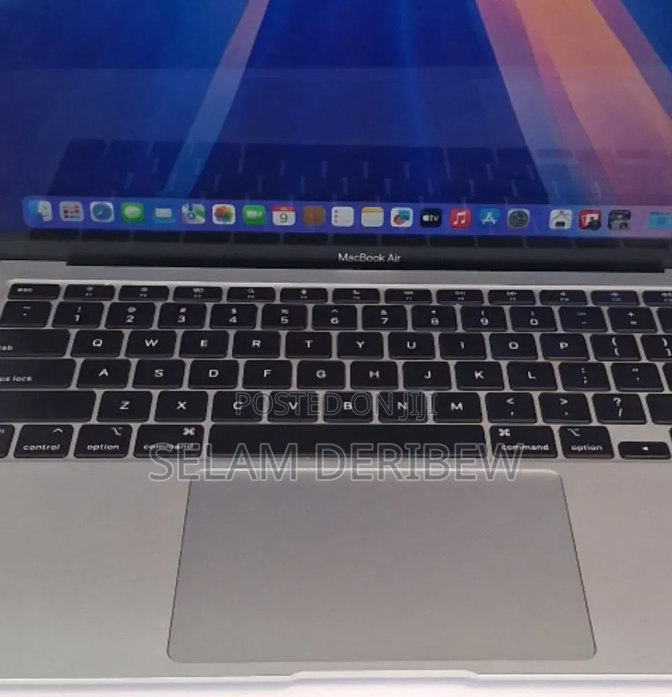 New Laptop Apple MacBook Air 2020 M1 8GB Apple M1 SSD 256GB