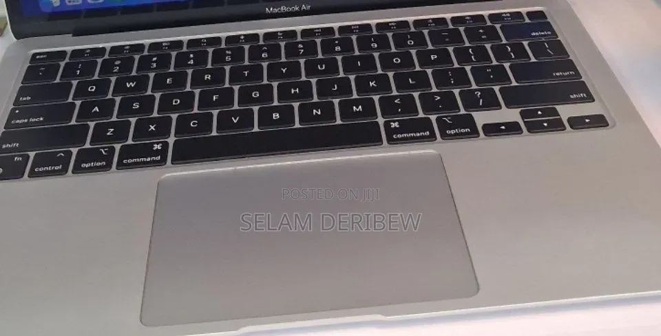 New Laptop Apple MacBook Air 2020 M1 8GB Apple M1 SSD 256GB