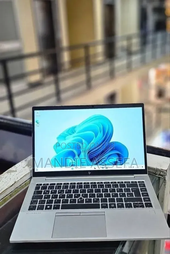 New Laptop HP EliteBook 840 G8 16GB Intel Core i5 SSD 512GB