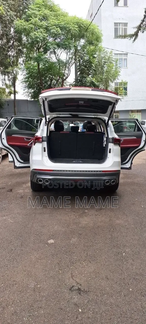 Jetour X70 Plus 2022 White