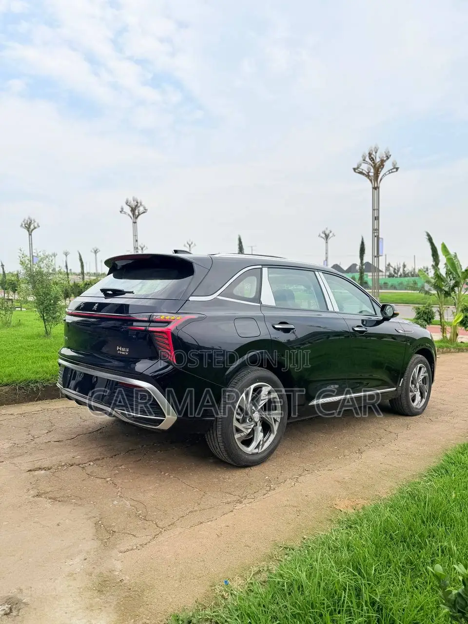 New Hongqi E-HS3 52.5 kWh AWD 2023 Black