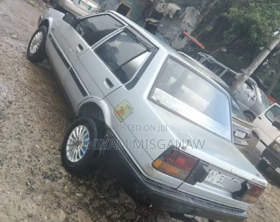 Toyota Corolla 1987 Blue