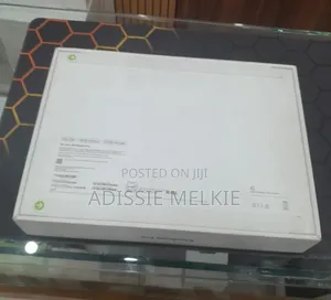 New Laptop Apple MacBook 16GB Apple M5 Pro SSD 512GB