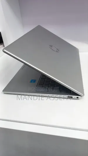 New Laptop HP Stream Notebook 8GB Intel Core i3 SSD 256GB
