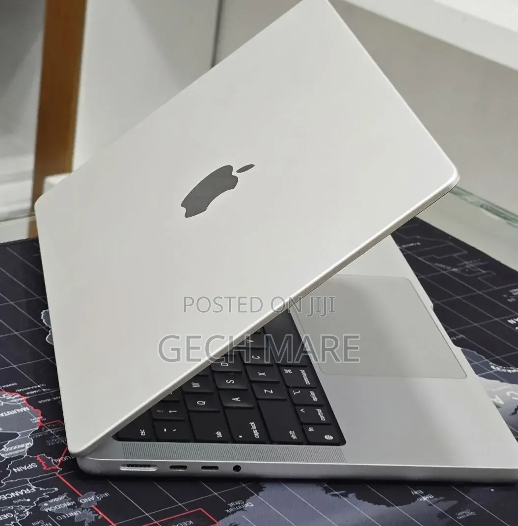 New Laptop Apple MacBook Pro 2021 M1 32GB Apple M1 Pro SSD 512GB