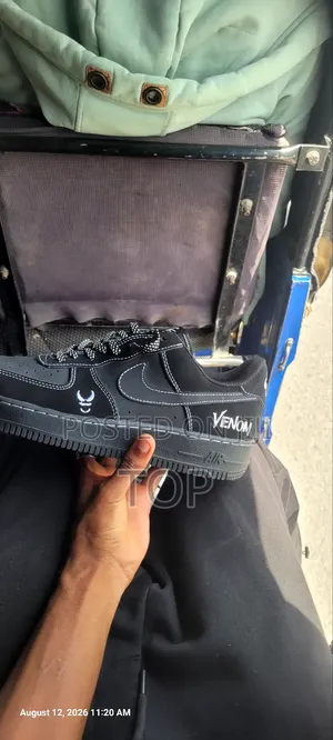 Nike Venom