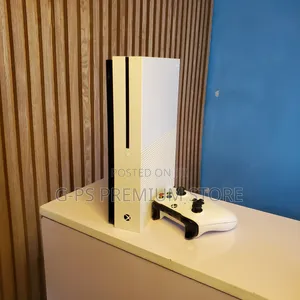 Xbox One S With Games – Dubai Imported