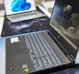 New Laptop HP Victus 15 16GB AMD Ryzen 7 SSD 512GB