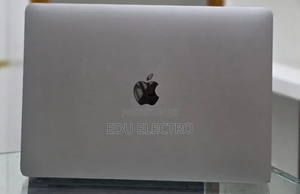 New Laptop Apple MacBook Air 2020 M1 8GB Apple M1 SSD 256GB