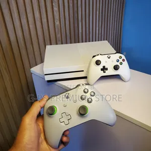 Xbox One S | 2 Original Controllers | Games Installed
