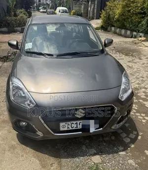 Suzuki Dzire 2022 Silver