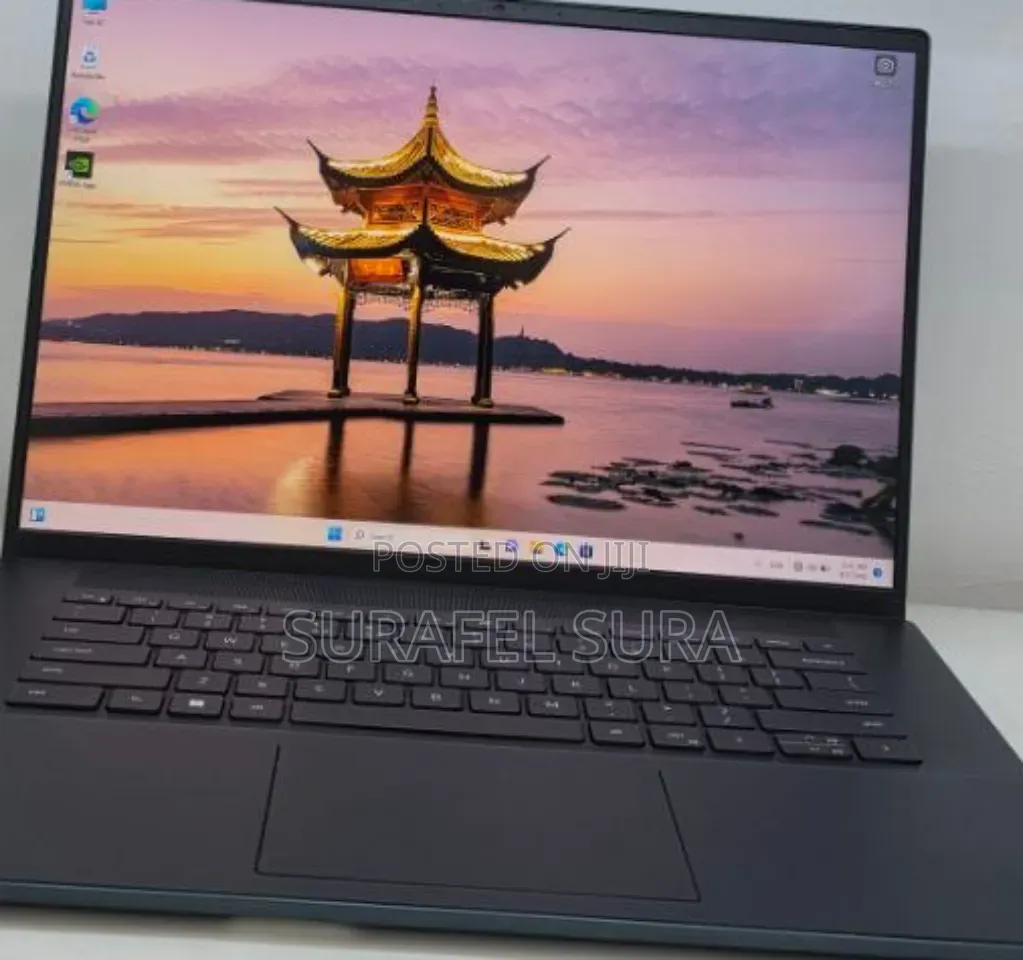 New Laptop Dell Inspiron 15 16GB Intel Core i7 SSD 512GB