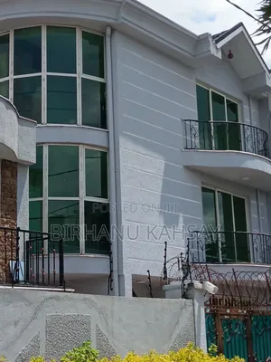 5bdrm House in Bole for sale