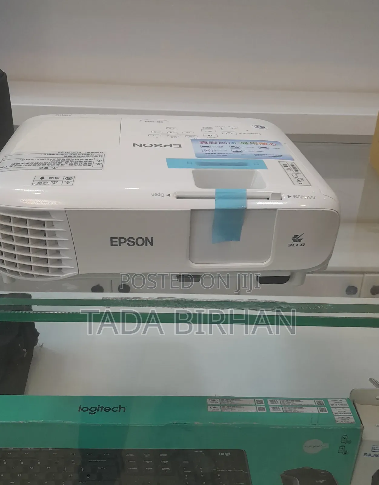 Brand New EPSON Projector Model Name: CB Epson X49
