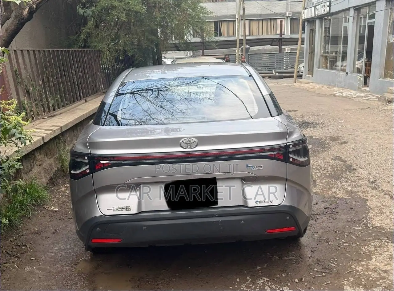 Toyota bZ3 2024 Gray