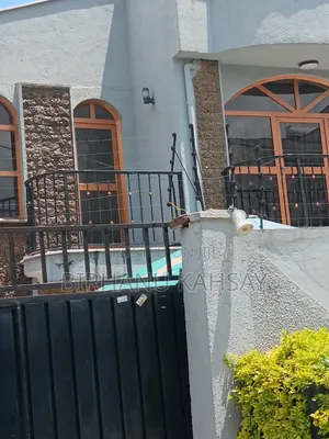 5bdrm House in Bole for sale