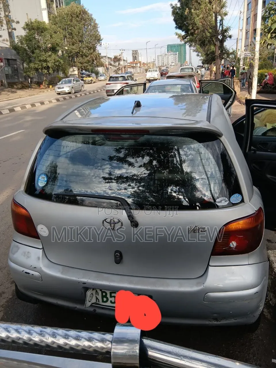 Toyota Vitz 2004 Silver