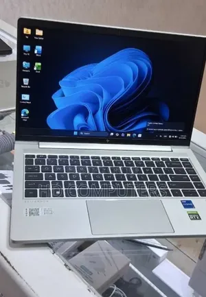 New Laptop HP EliteBook 840 G10 16GB Intel Core i7 SSD 1T