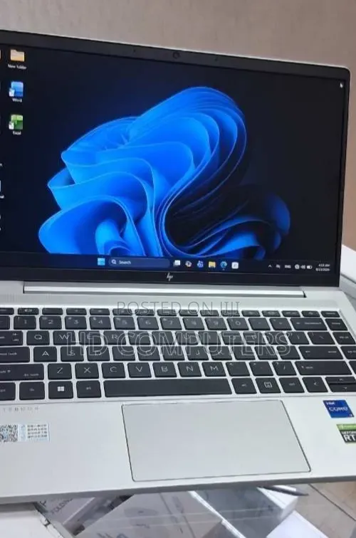 New Laptop HP EliteBook 840 G10 16GB Intel Core i7 SSD 1T