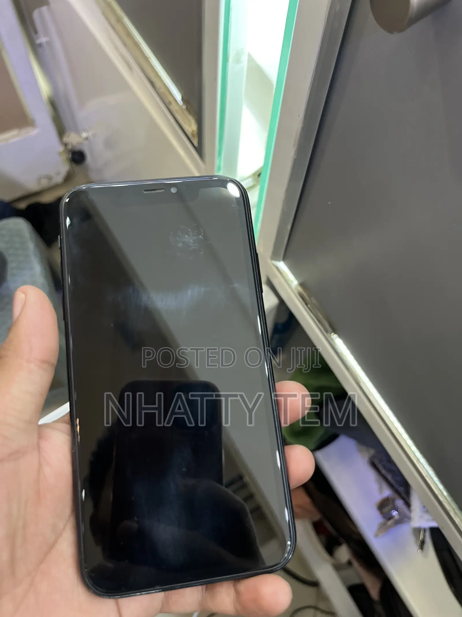 Apple iPhone XR 64 GB White