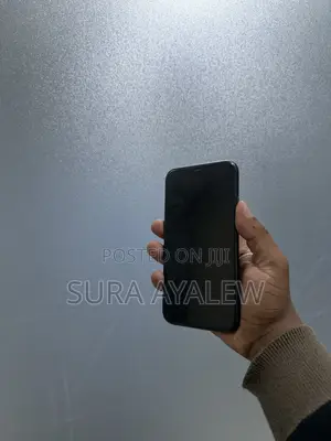 Apple iPhone 11 64 GB Black