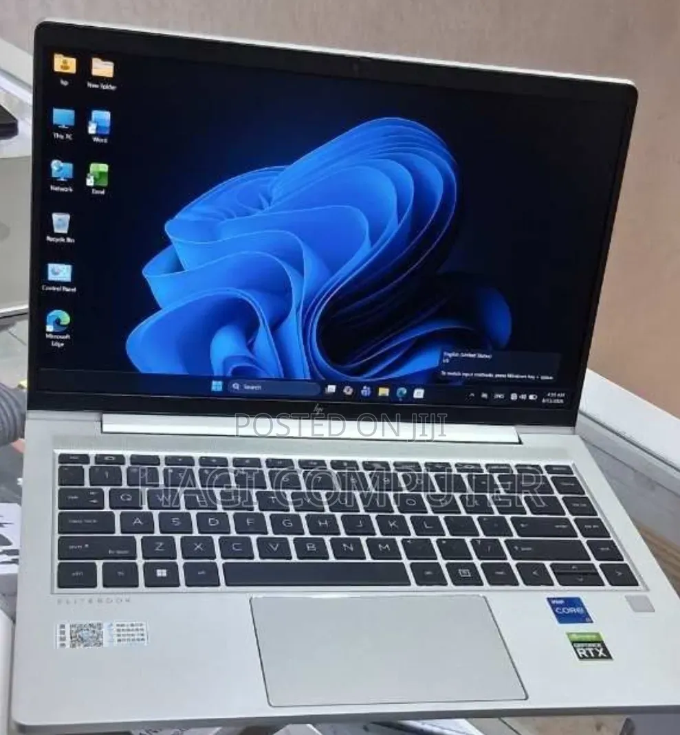 New Laptop HP EliteBook 640 G10 16GB Intel Core i7 SSD 512GB