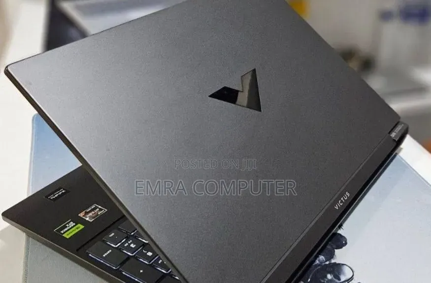New Laptop HP 16GB AMD Ryzen 7 SSD 512GB