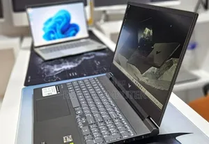 New Laptop HP 16GB AMD Ryzen 7 SSD 512GB