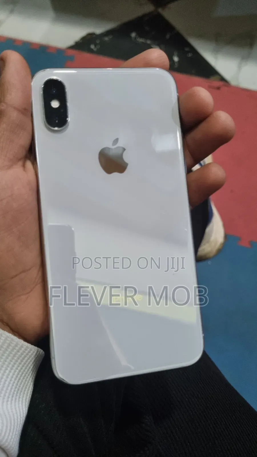 Apple iPhone X 64 GB White