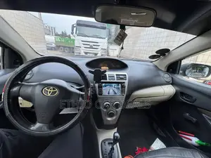 Toyota Yaris 2008 Blue
