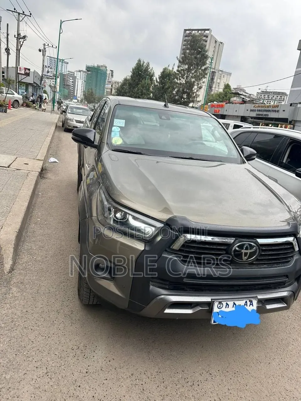 Toyota Hilux 2022 Gold