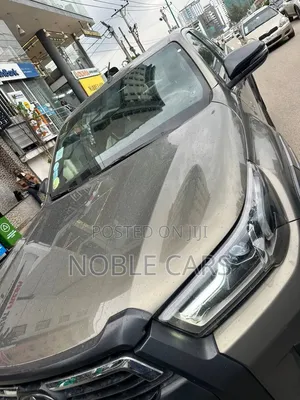 Toyota Hilux 2022 Gold