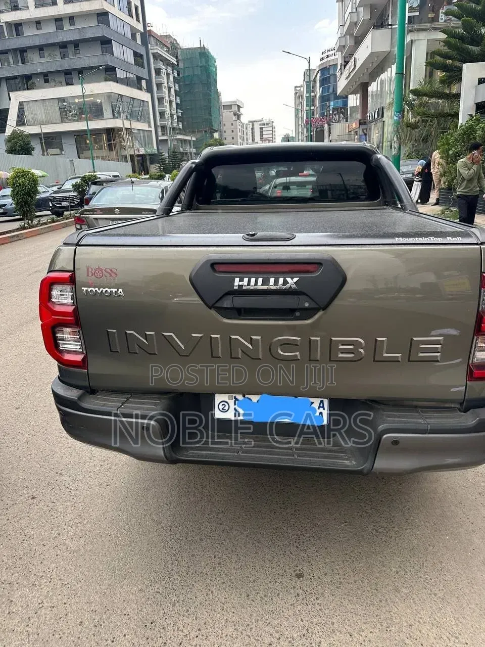 Toyota Hilux 2022 Gold