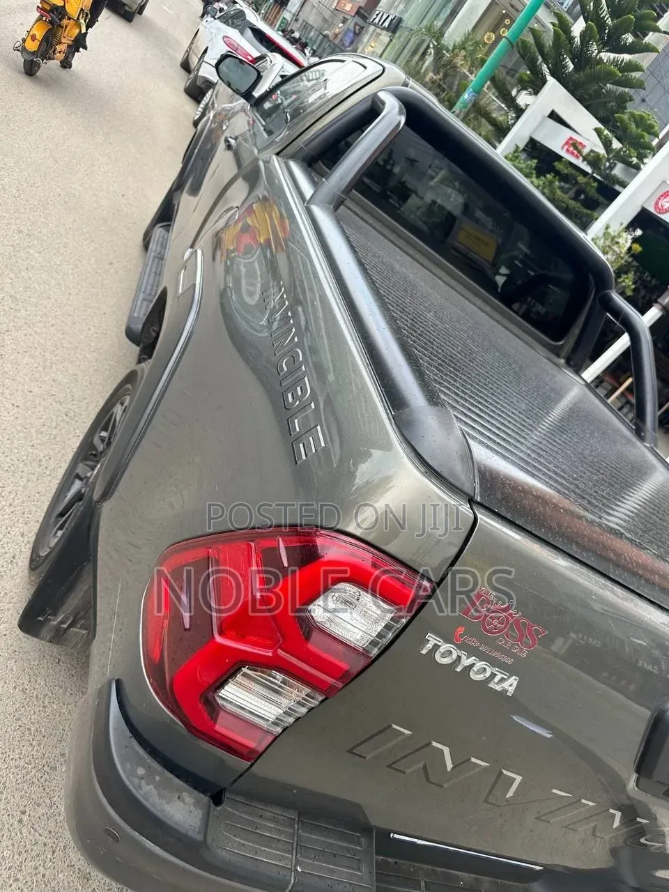 Toyota Hilux 2022 Gold