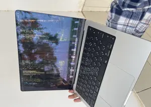 New Laptop Apple MacBook Pro 2024 M4 16GB Apple M4 Pro SSD 512GB