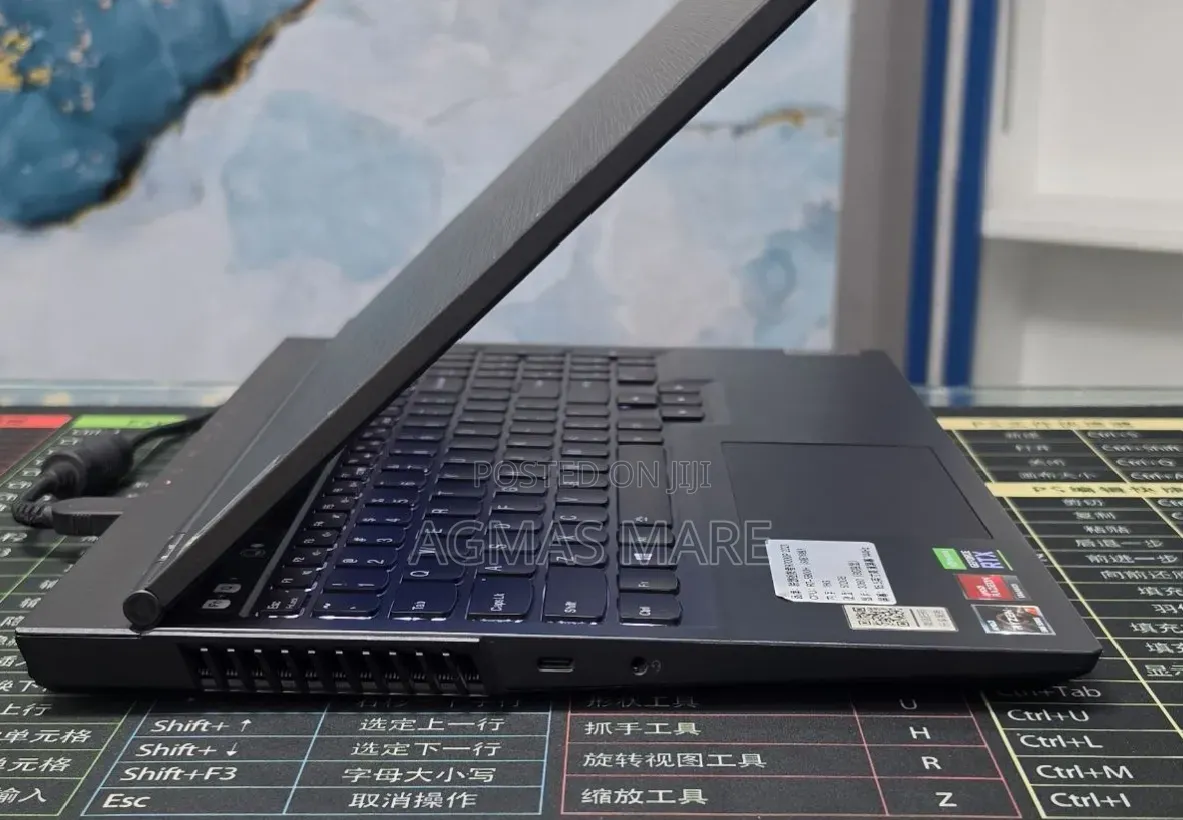 New Laptop Lenovo Legion 5 16GB AMD Ryzen 7 SSD 512GB