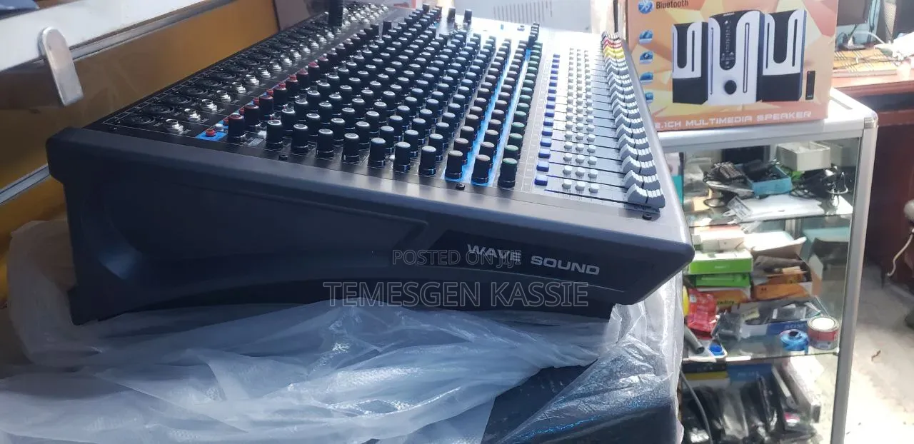 Professional Powered Mixer
