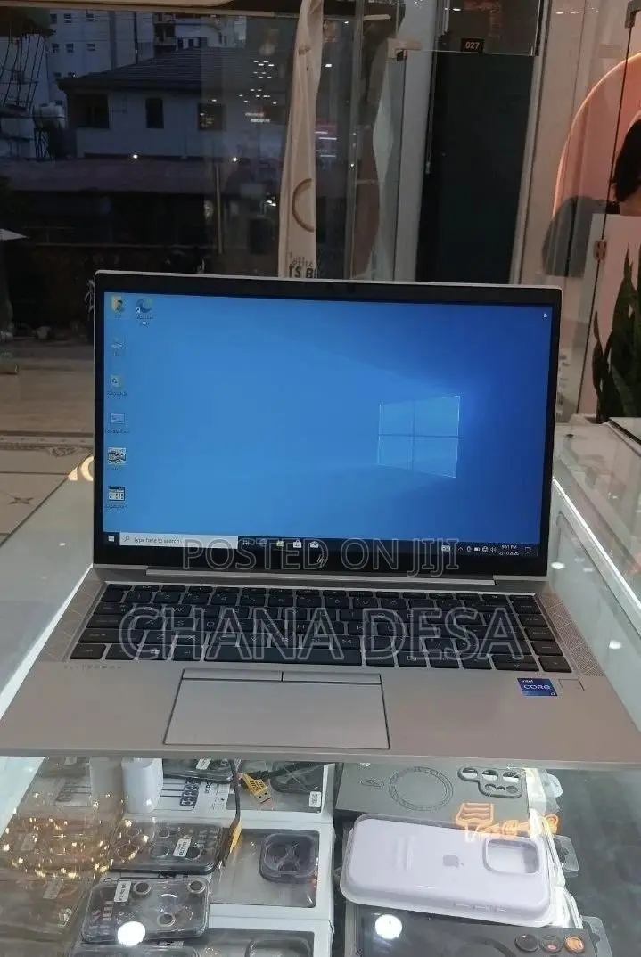 New Laptop HP EliteBook 840 G8 16GB Intel Core i7 SSD 512GB