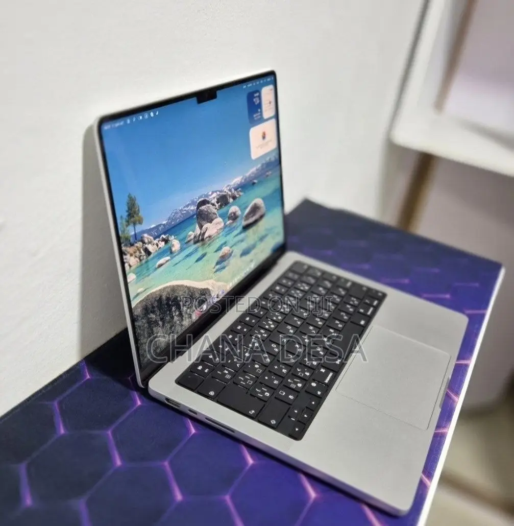 New Laptop Apple MacBook Pro 2024 M4 16GB Apple M4 Pro SSD 512GB
