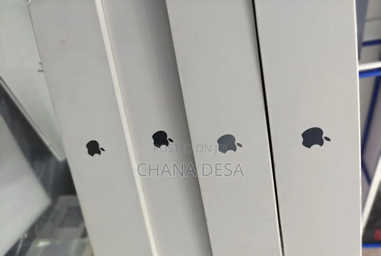 New Laptop Apple MacBook Pro 2025 M5 36GB Apple M5 Pro SSD 2T